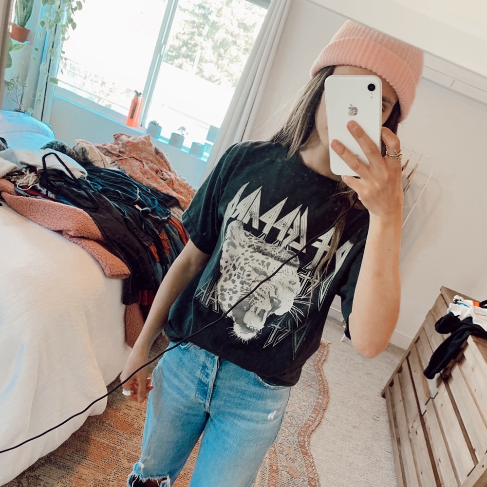 DEF LEPPARD BAND TEE